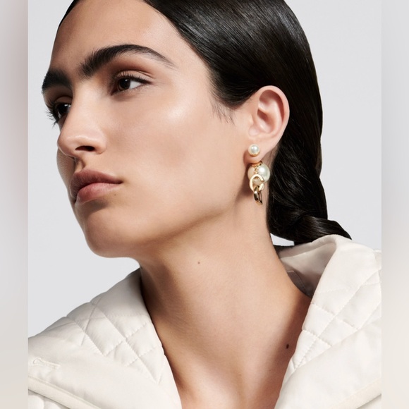 Dior Tribales Earrings Gold-Finish Metal and White Resin Pearls - Picture 16 of 16